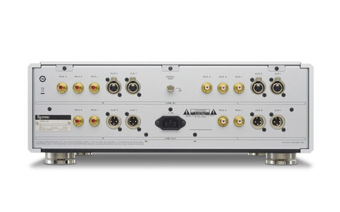 Przedwzmacniacz Stereo Esoteric C-02X Tył 