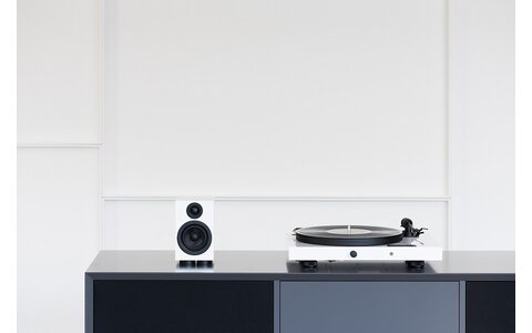 Pro-Ject Juke Box E OM5E Czarny Gramofon All-in-One z Bluetooth