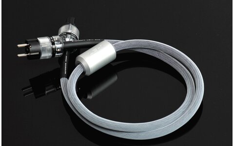 Gigawatt PC-2 EVO+ Kondycjoner Sieciowy z Kablem Gigawatt LS-1 EVO 