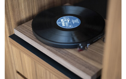Gramofon Analogowy Pro-Ject Debut Carbon EVO 2M-RED Orzech