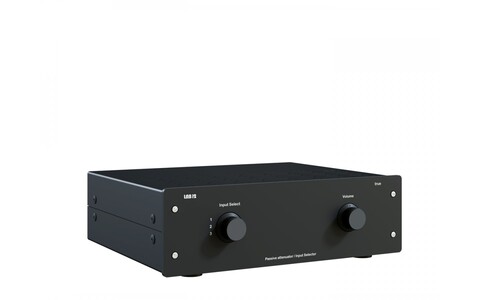 LAB12 True Przedwzmacniacz