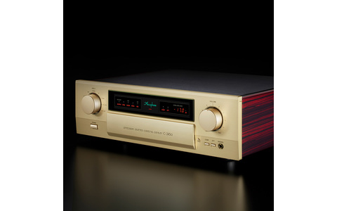 Przedwzmacniacz Stereo Accuphase C-2450 Salon Poznań bok