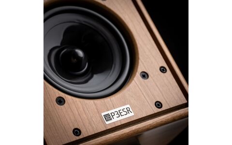 Kolumny Podstawkowe Harbeth P3ESR XD Wiśnia zbliżenie