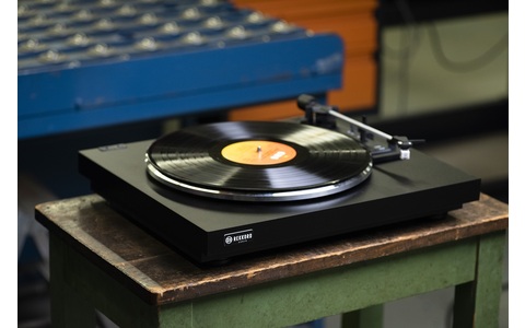 Gramofon Automatyczny z Przedwzmacniaczem Gramofonowym Rekkord Audio F110P