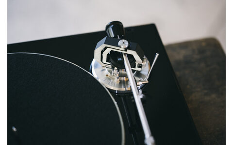 Gramofon Analogowy z Wkładką Ortofon Quintet Red Rekkord Audio M600 Czarny