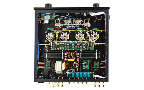 Wzmacniacz Zintegrowany PrimaLuna Prologue Premium Integrated interior bird eye