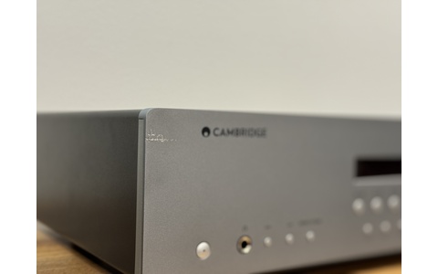 Amplituner Stereo Cambridge Audio AXR100 OUTLET