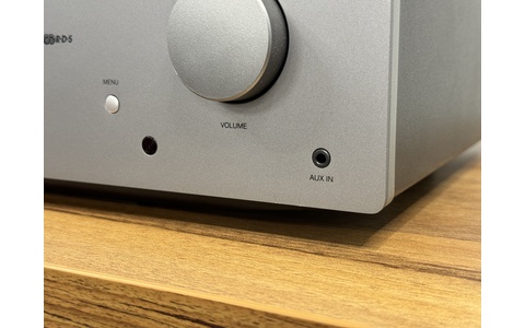 Amplituner Stereo Cambridge Audio AXR100 OUTLET