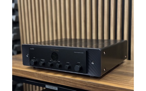 Zintegrowany Wzmacniacz Stereofoniczny Marantz MODEL 60n Czarny OUTLET