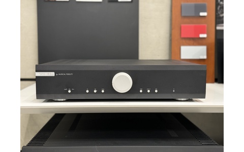 Wzmacniacz Zintegrowany Musical Fidelity M3SI Czarny OUTLET