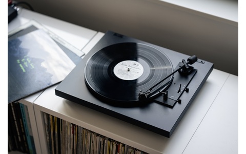 Gramofon Automatyczny z Wbudowanym Przedwzmacniaczem Pro-Ject Automat A1.2