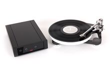 Rega NAIA Gramofon Analogowy z Wkładką Aphelion 2 Salon Poznań Wrocław