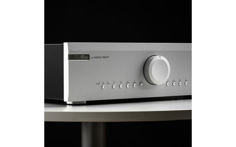 Wzmacniacz Stereo Musical Fidelity M5xi Srebrny