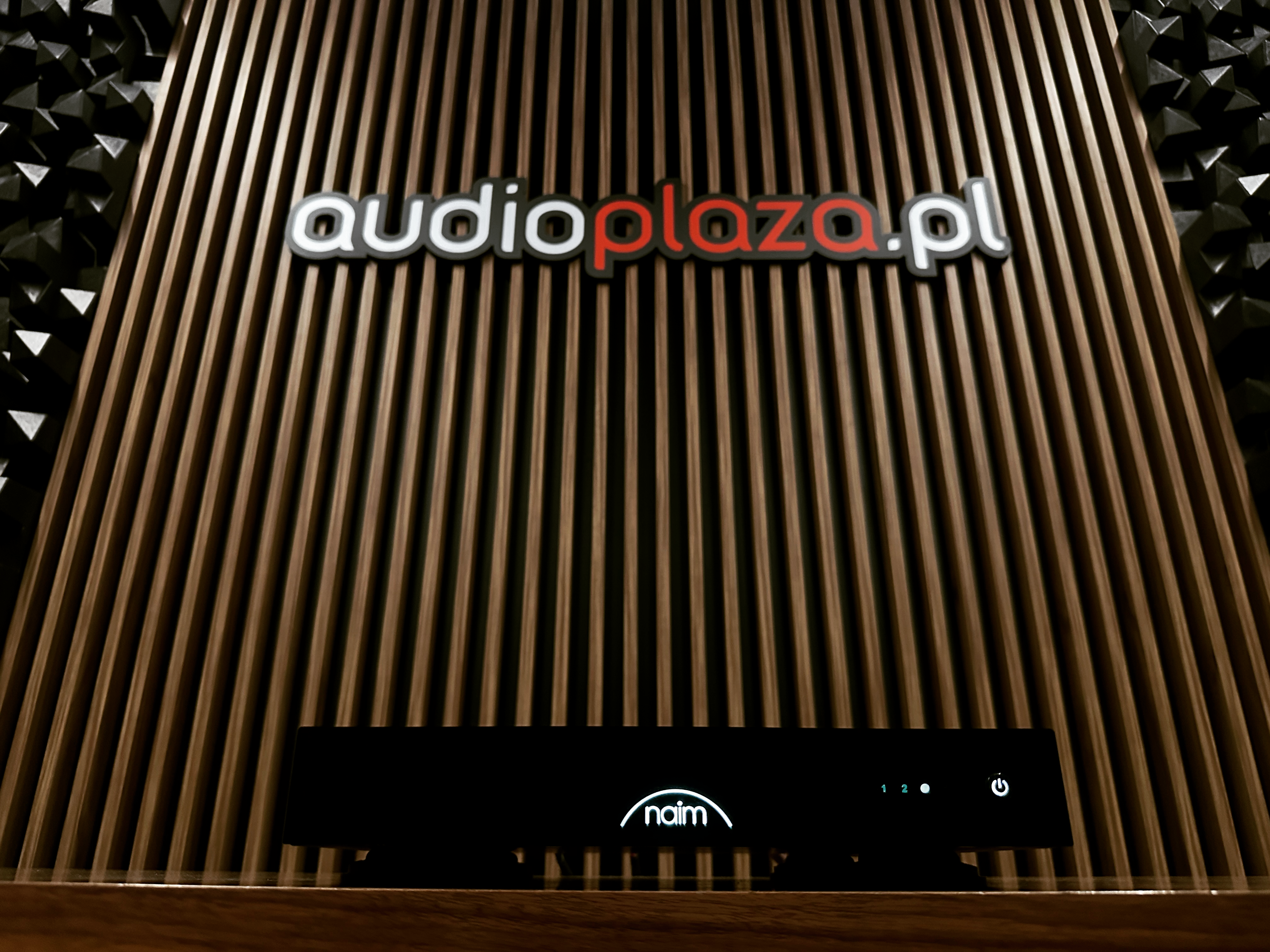 Salon Audioplaza
